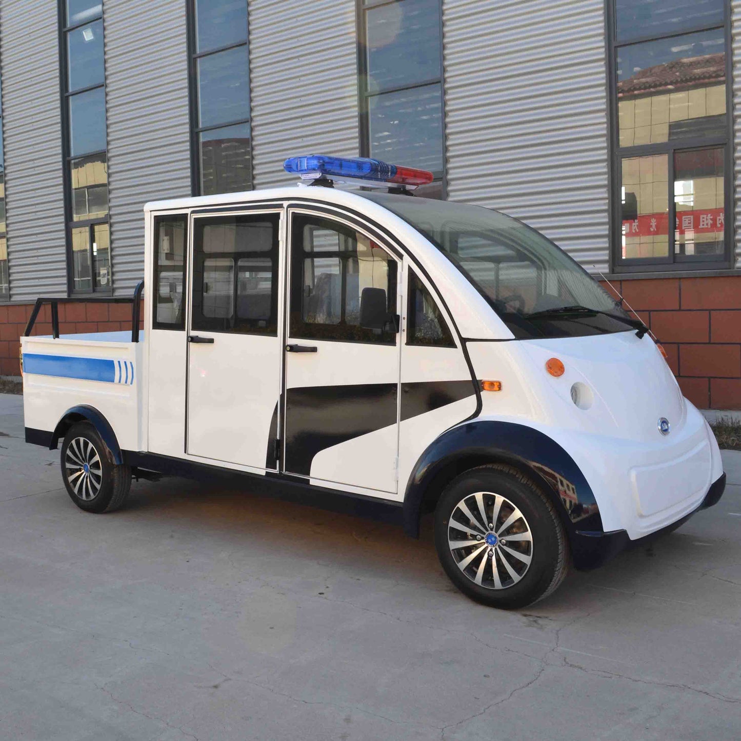 5-Seater Electric Patrol Vehicle – 48V/72V Security Cart with LED Display | YIPU-PC-TT 5S