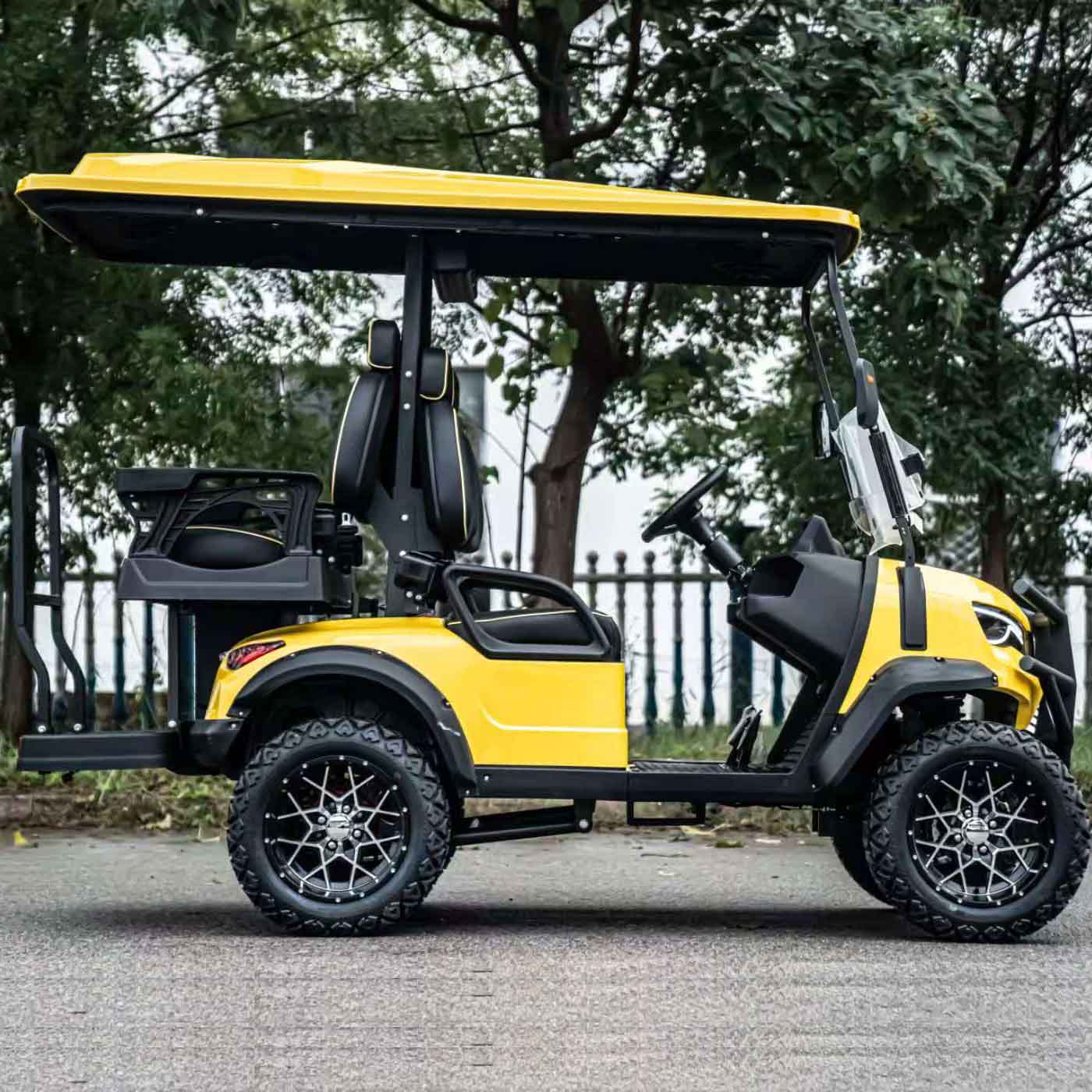 4-Seater Electric Golf Cart with Multimedia Screen | Multi-Purpose Utility Vehicle | YIPU-GC-K 2S+2S