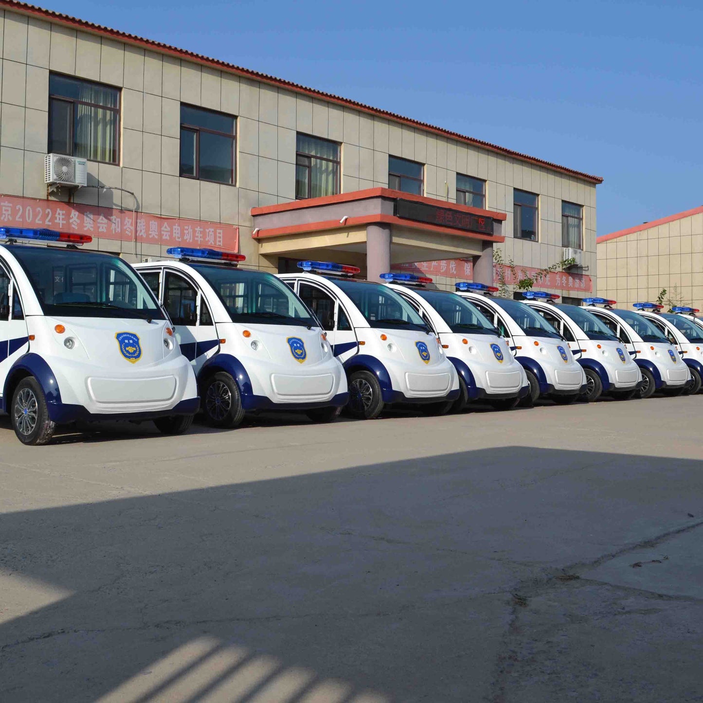 5-Seater Electric Patrol Vehicle – 48V/72V Security Cart with LED Display | YIPU-PC-TT 5S