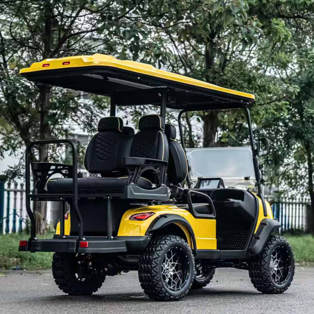 4-Seater Electric Golf Cart with Multimedia Screen | Multi-Purpose Utility Vehicle | YIPU-GC-K 2S+2S